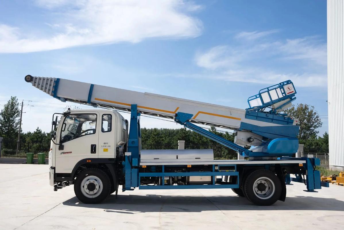 合肥庐阳云梯上料车租赁费用