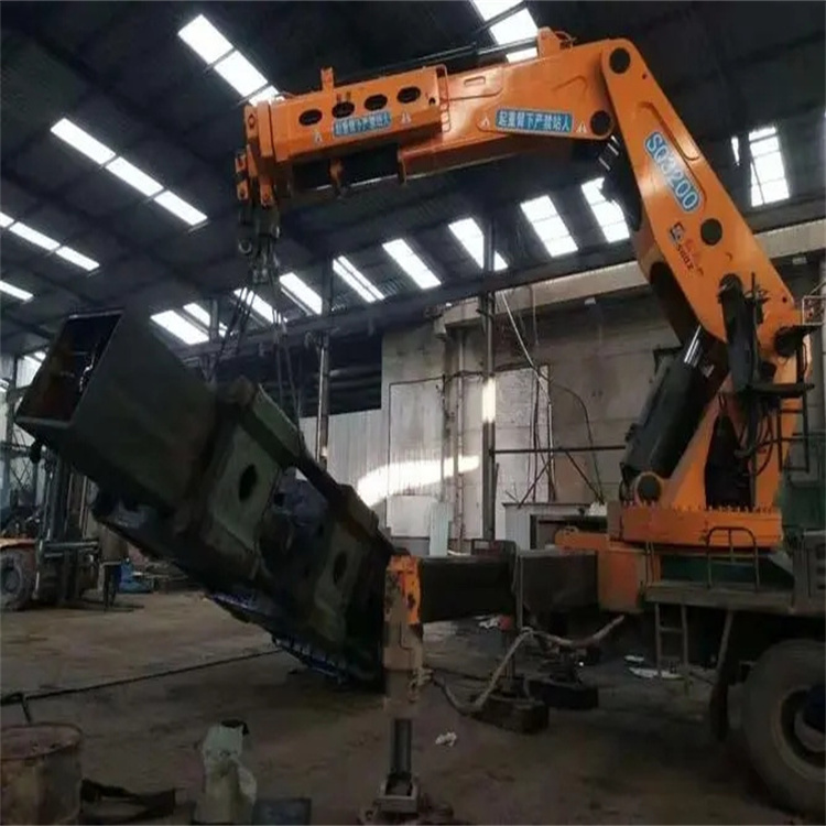 合肥庐阳130吨折臂吊车出租吊机租赁附近电话