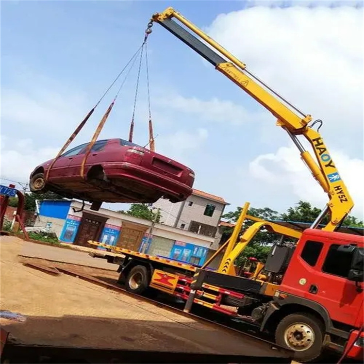 合肥庐阳吊车吊汽车的正确方法